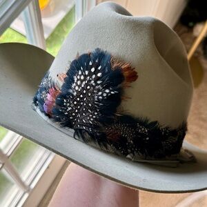 Churchill Ltd. Beaver Felt Hat 7 1/2 (Nieman-Marcus) Feather Western Vintage